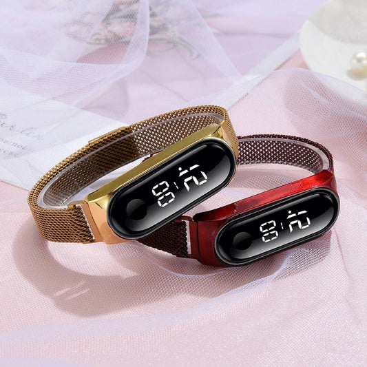 Korean Fashion Simple Ladies Magnet Buckle Mesh Strap Watch