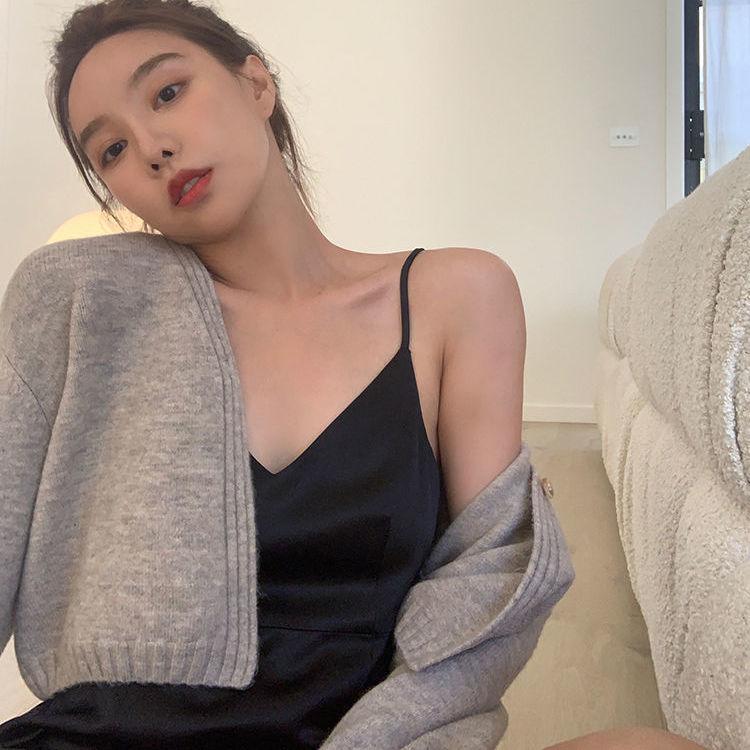 Autumn And Winter Korean Version Of V Neck Solid Color Sweater Knit Suit