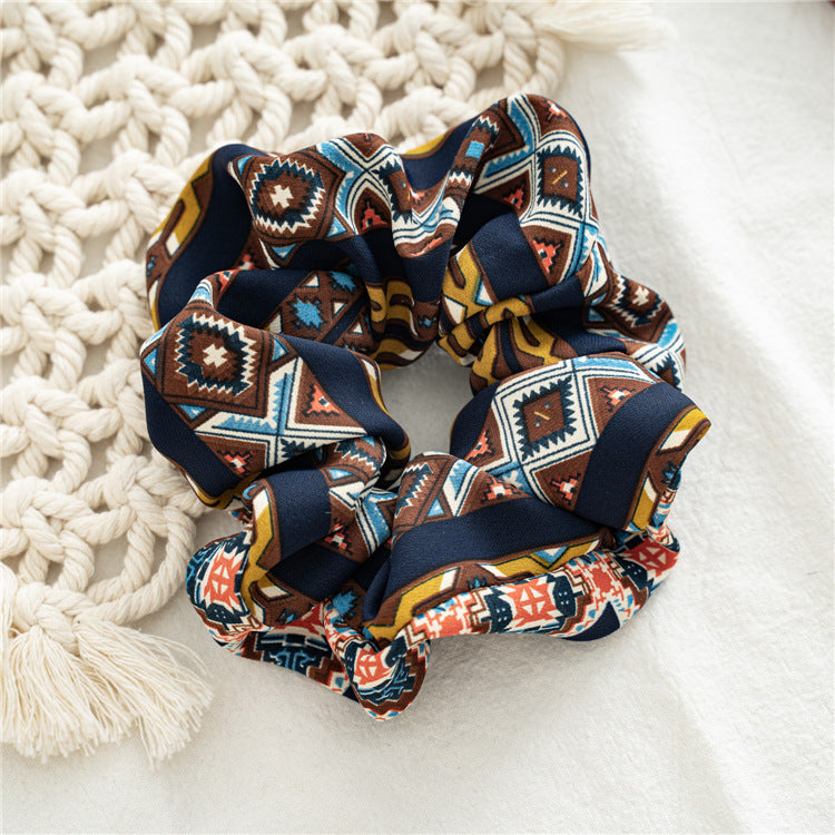 Japanese and Korean new retro pattern large intestine ring