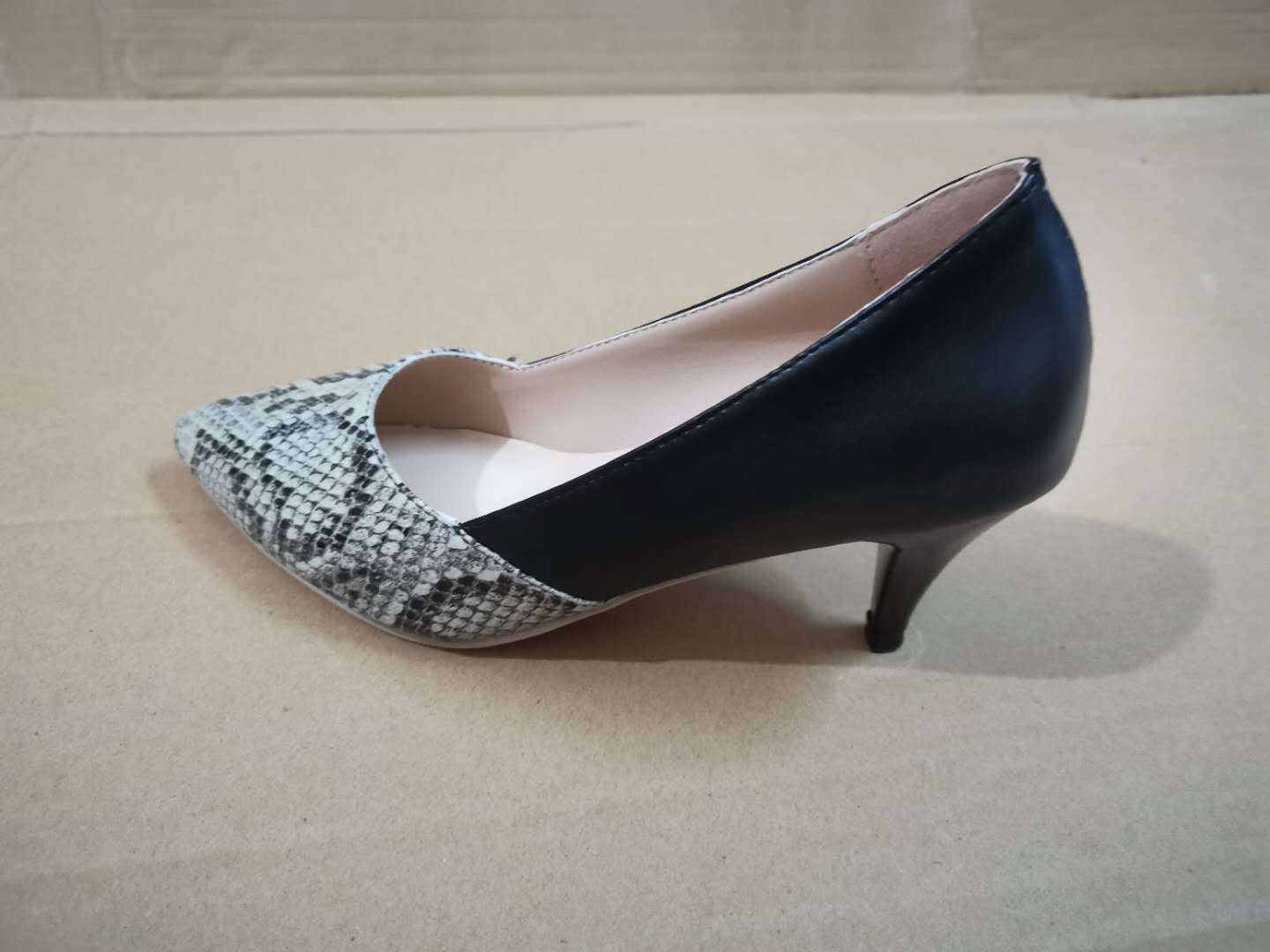 New Women Autumn Pointed Toe Shallow Shoes