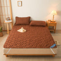 Dustproof Non-slip Quilted Water-proof Mattress