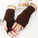 Cute fingerless diamond check gloves