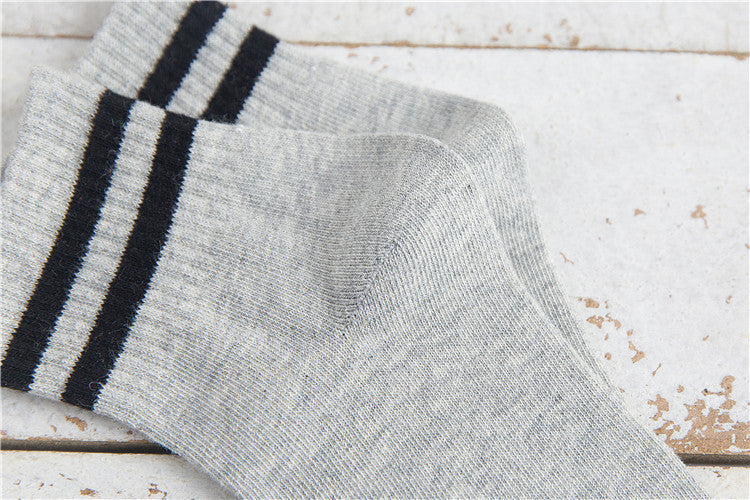 Two-bar striped tube socks