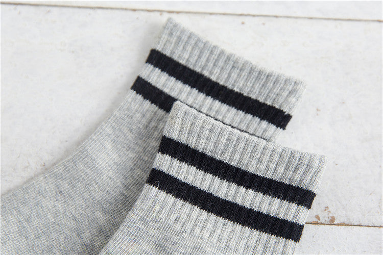 Two-bar striped tube socks