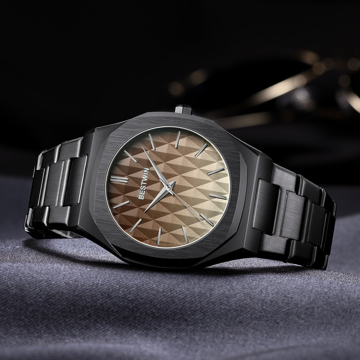 Embossed Dial Fashion Men's Watch