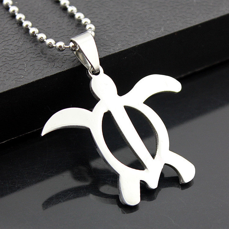Turtle pendant necklace