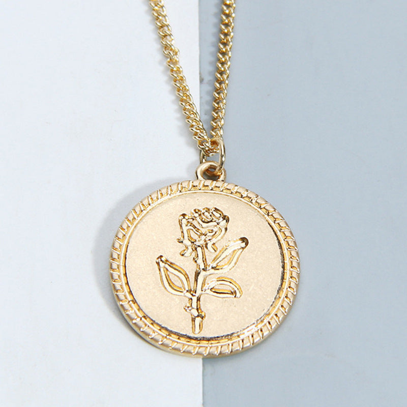 Simple single layer rose pattern pendant necklace