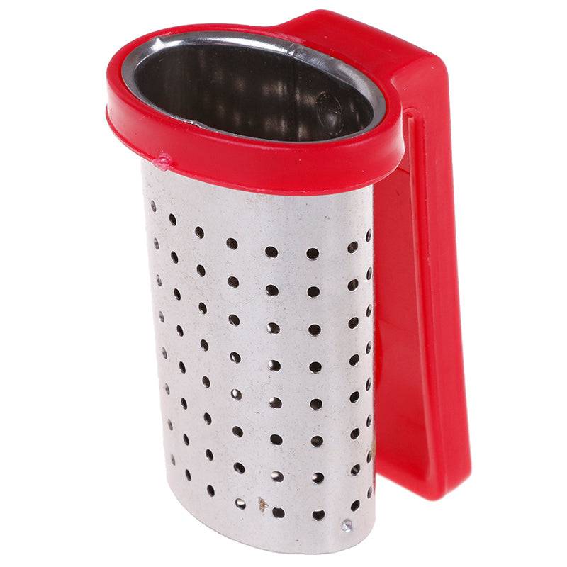 Simple and portable tea strainer