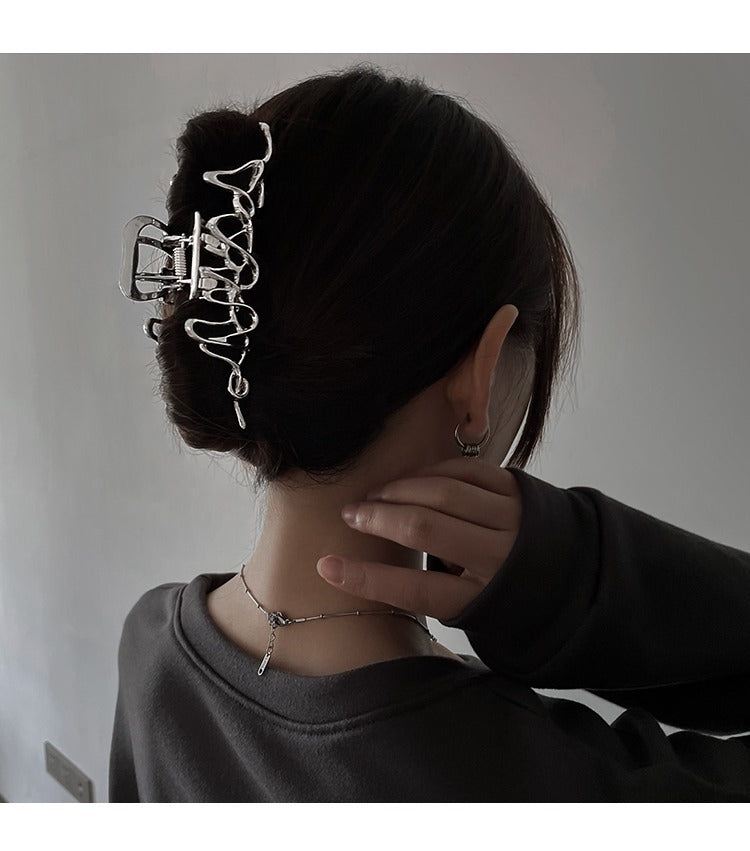 Niche Design Irregular Liquid Metal Barrettes Female Head Shark Clip