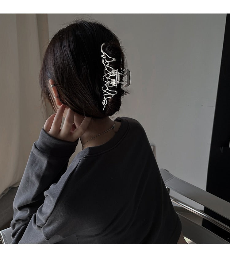 Niche Design Irregular Liquid Metal Barrettes Female Head Shark Clip