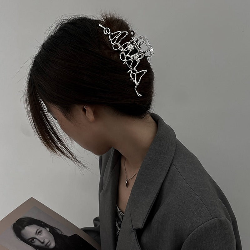 Niche Design Irregular Liquid Metal Barrettes Female Head Shark Clip