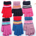 Warm knitted gloves