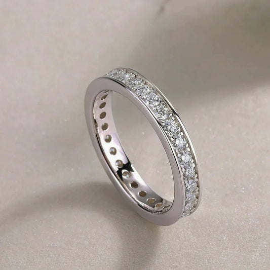 Women's Full Diamond Ring With Shiny Fashion