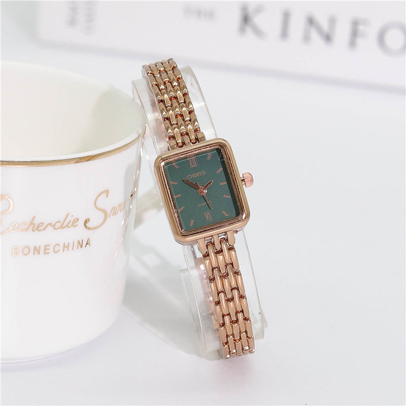 Women's Small And Exquisite Bracelet Watch