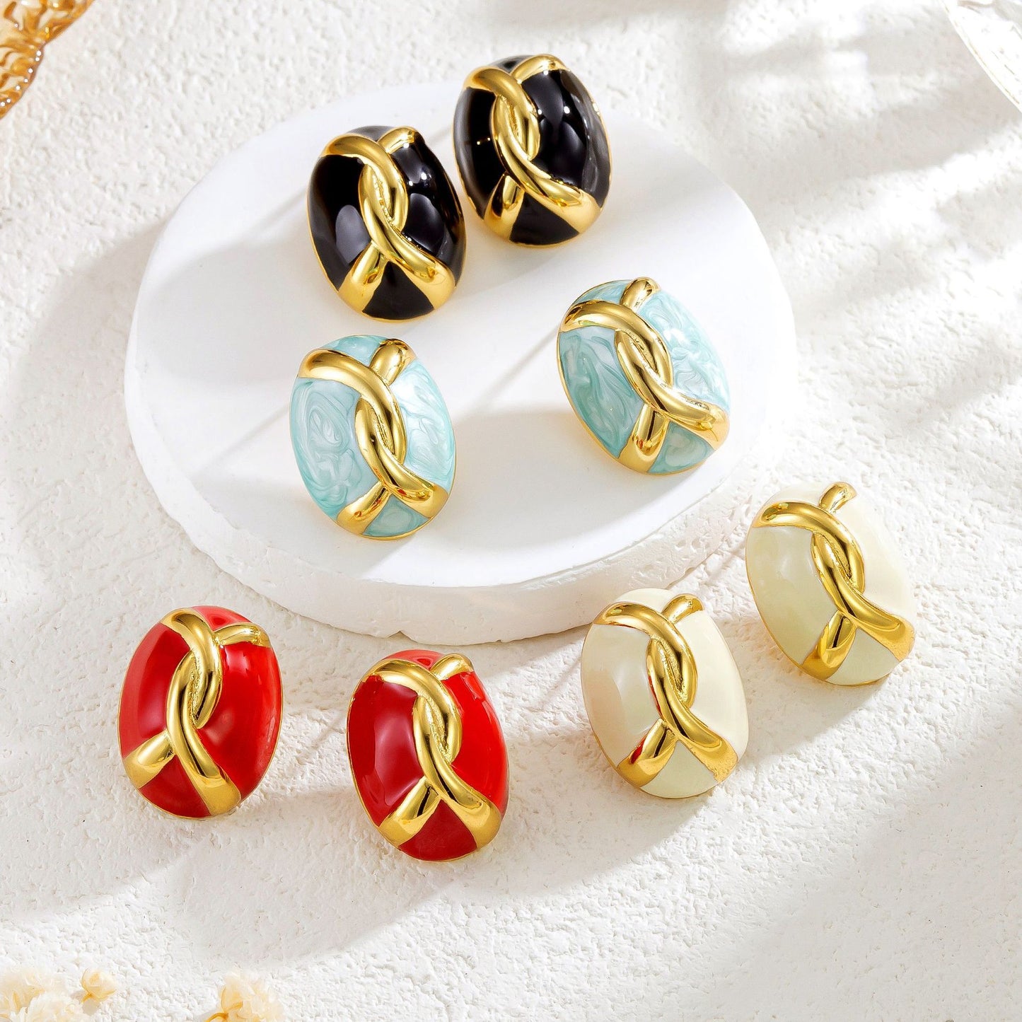 Vintage Egg Surface Enamel Enamel Earrings Women