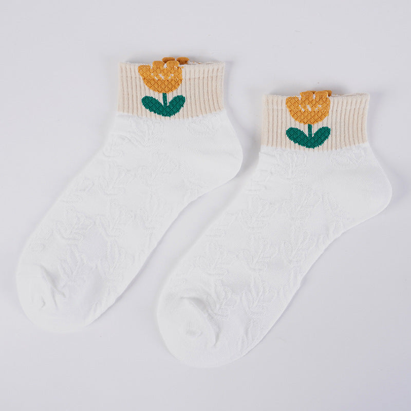Women's Three-dimensional Bear Embossed Boat Socks