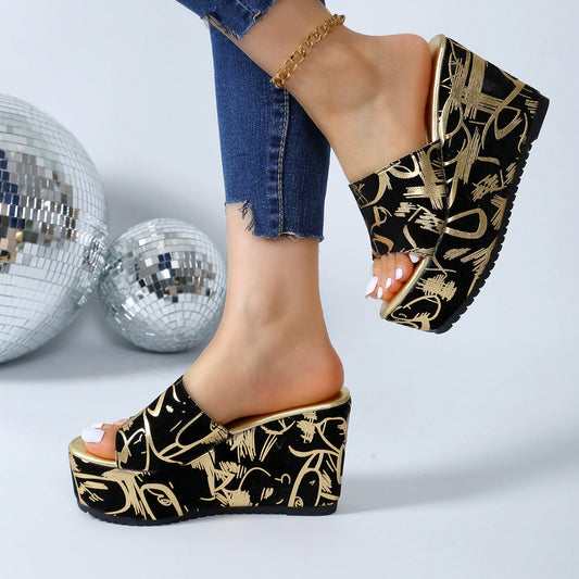 Round Toe Wedge Printed Slippers